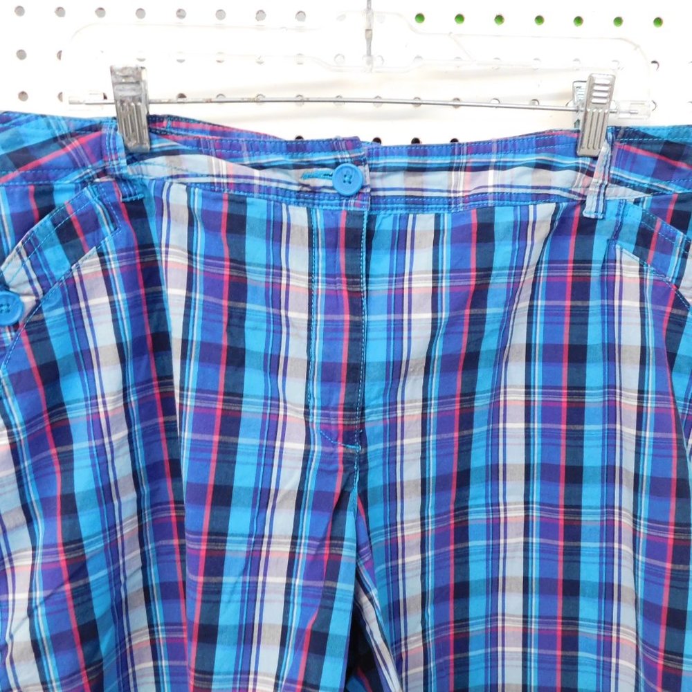 Women's Plus Sized Shorts By JMS - Picture 2 of 5